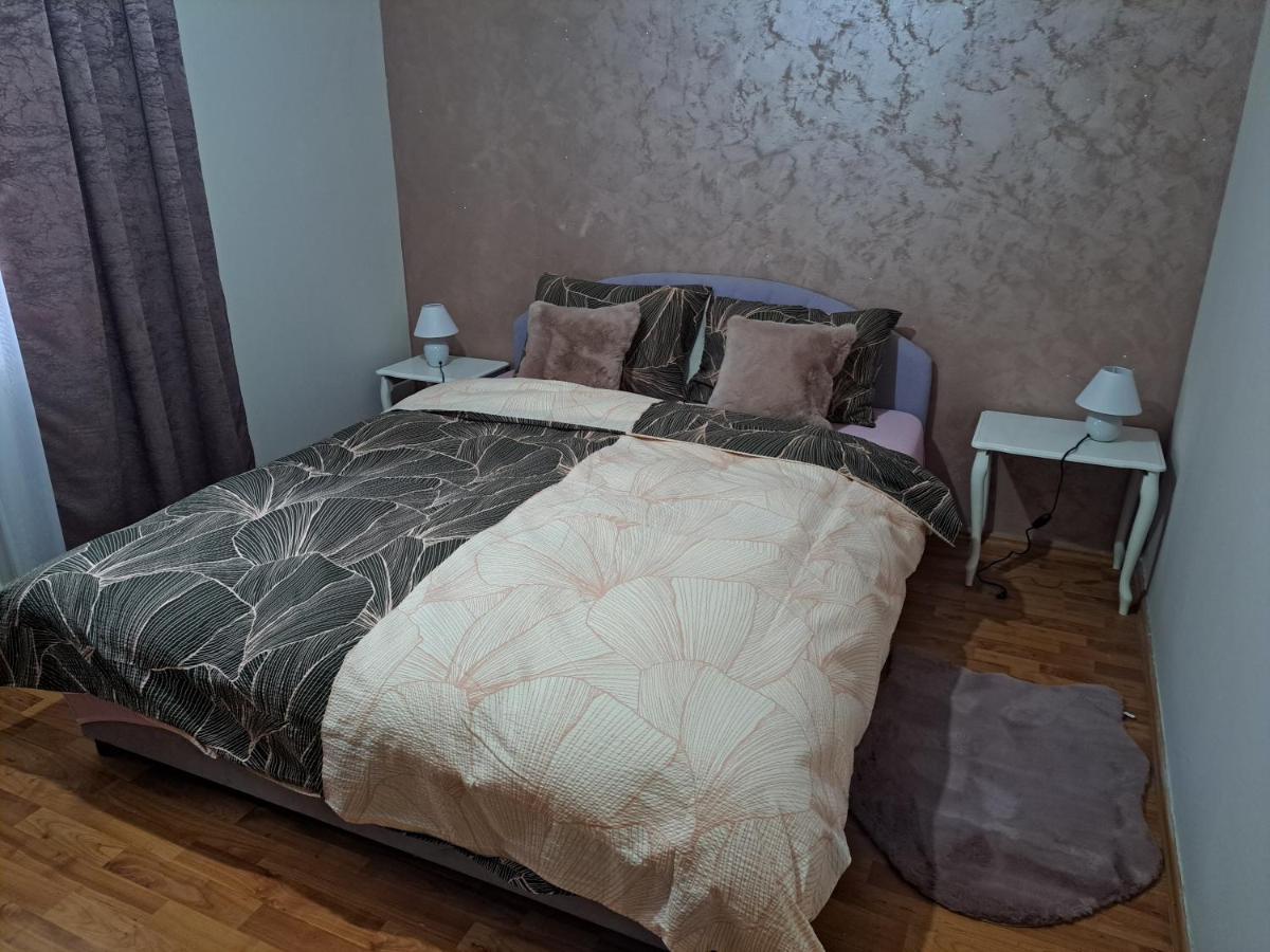 Apartman Lara 2 Daire Foca Dış mekan fotoğraf