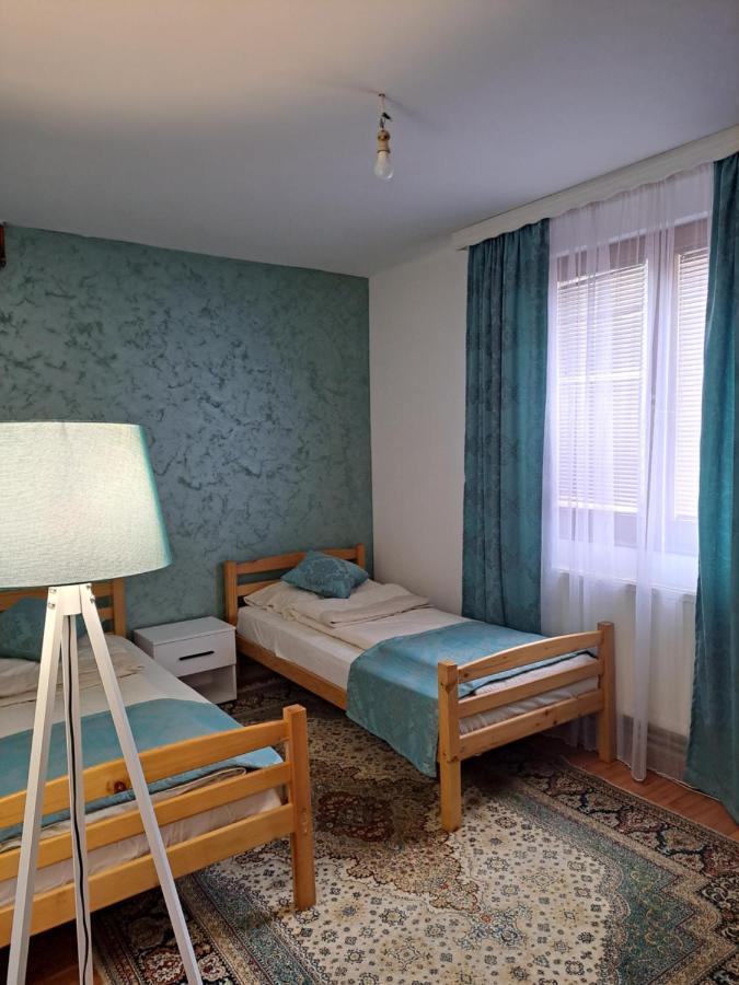 Apartman Lara 2 Daire Foca Dış mekan fotoğraf